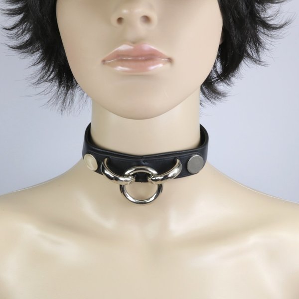 Schwarzes Kunstleder Halsband mit O-Ring