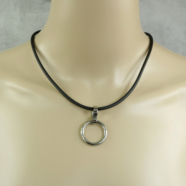 Kautschuk Halskette mit poliertem Edelstahl Ring der O